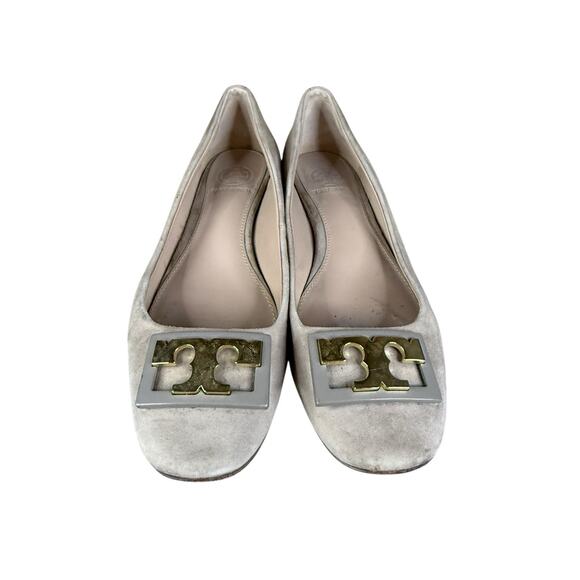 Tory Burch Gigi Suede Logo Block Heel Pumps Beige 6.5 Classic Minimalistic - Picture 3 of 10